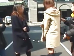 Amateur Japanese teens flash on the streets of Tokyo uncensored