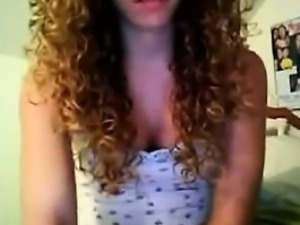 Teen Girl With Curly Hair Masturbating