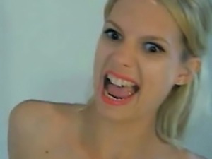 Stunning Blonde Webcam Girl Perfect Tits