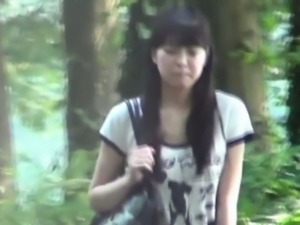 Hot japanese chick pees in public