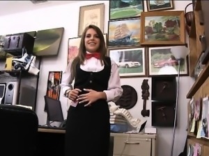 Pretty brunette card dealer pussy nailed by pawn keeper