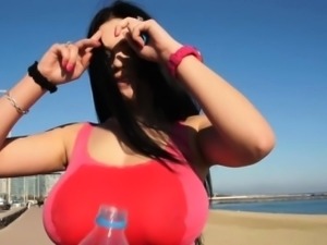 Latina Ellie Shows Her Big Tits