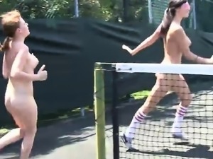 Rushes naked shuttle runs and make out at the tennis court