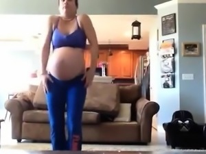 Mother dances to thriller to induce labour