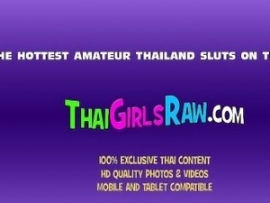 Stunning Thai girl really loves to tease