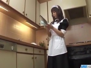 Aiuchi Shiori Japan maid, sucks her horny master