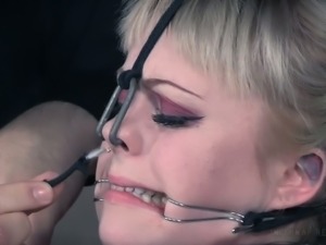 Submissive slim tattooed blondie gets nostril and mouth stretching