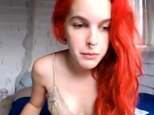 Kinky redhead gives a great amateur pov blowjob