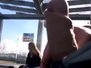 Kinky amateur guy puts his meat stick on display in public