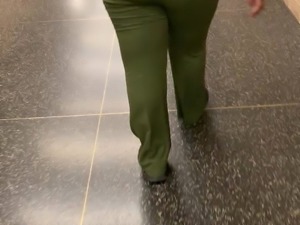 Big booty bitch in green pants 2